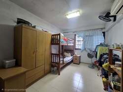 Blk 215 Bukit Batok Street 21 (Bukit Batok), HDB 4 Rooms #572750551